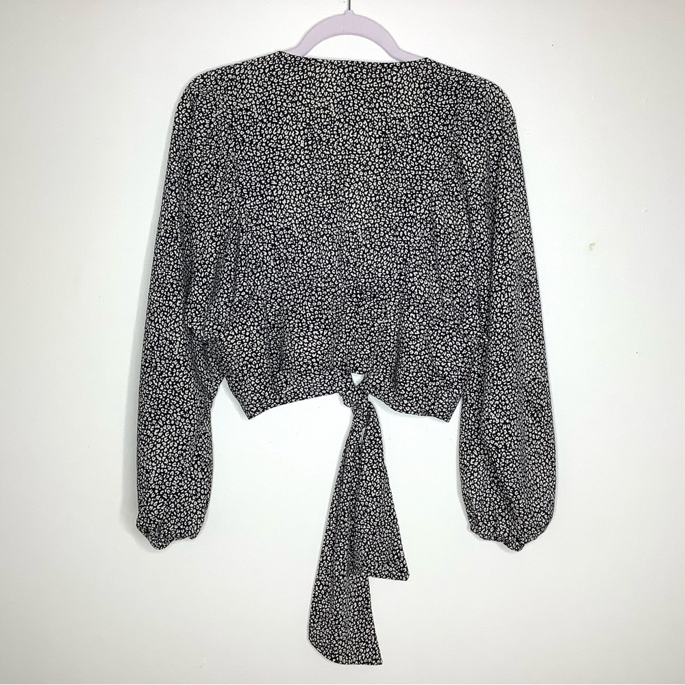 < Princess Polly Leopard Print Tie Front Top > - Picture 5 of 6
